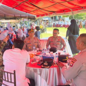 Wakapolres Bima Kabupaten Hadiri Kegiatan Masak Akbar Yang di Selenggarakan Oleh Kodim 1608/Bima