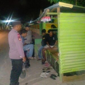 Pantau Aktivitas Masyarakat dan Cegah Potensi Kriminalitas Polsek Belo Optimalkan Patroli KRYD dan Dialogis