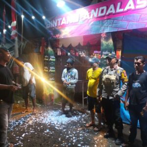 SAMBANG DAN MONITORING PASAR MALAM, BHABINKAMTIBMAS WUJUDKAN KAMTIBMAS KONDUSIF