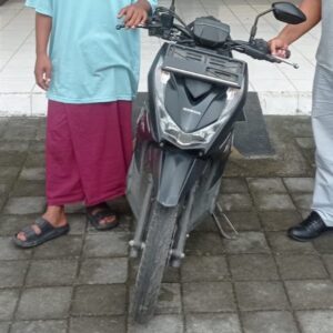 Nekat! Pemuda di Lombok Barat Curi Motor Tetangga yang Terparkir dengan Kunci Masih Menempel