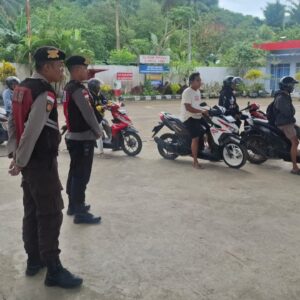 Polsek Sekotong Gencarkan Patroli Dialogis, Pastikan Wilayah Sekotong Tetap Kondusif dari Ancaman Kriminalitas