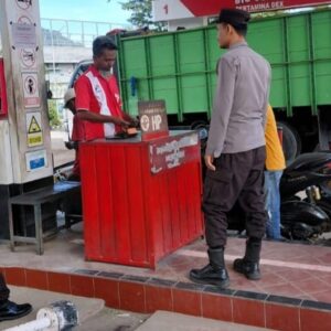 Polsek Maluk Lakukan Monitoring dan Pengamanan Penyesuaian Harga BBM di SPBU