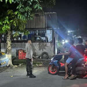 Keamanan Malam Minggu Terjamin, Polsek Kuripan Terjun Langsung ke Dusun Lamper Demi Kenyamanan Warga