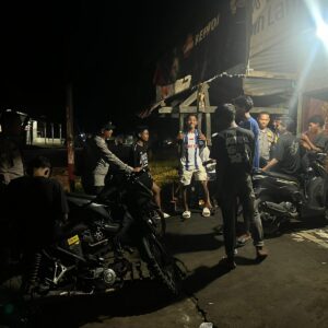 Patroli Blue Light Polsek Kempo Intensifkan KRYD, Jaga Kondusifitas Wilayah di Malam Hari