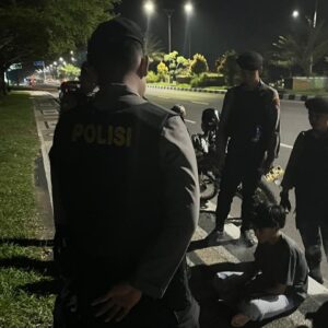 Cegah Kejahatan 3C Malam Hari, Tim Patroli Perintis Presisi Sisir Jalur Bypass Gerung Hingga Dini Hari