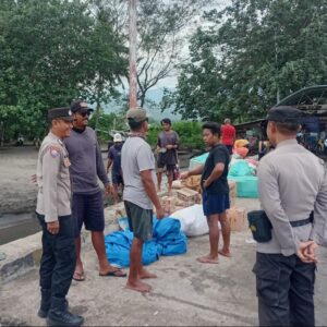 Polsek Pemenang Patroli dan Monitoring Bongkar Muat di Pelabuhan Bangsal