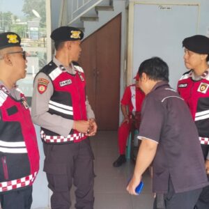 Polres Lombok Barat Siaga di SPBU, Pastikan Stok BBM Aman dan Cegah Aksi Kriminalitas 3C