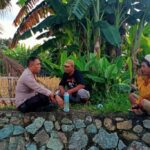 Bhabinkamtibmas Labuapi Ajak Warga Karang Bongkot Manfaatkan Lahan Kosong