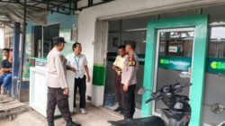 Patroli Objek Vital, Polsek Praya Barat Daya Imbau Security Pegadaian Waspadai Gangguan Kamtibmas