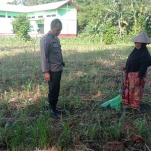 Polres Lombok Barat Kawal Program Swasembada Pangan di Desa Kuranji