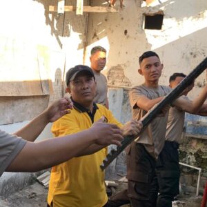 Kapolres Lombok Timur Pimpin Bakti Sosial Bedah Rumah dalam Rangka Hari Bhayangkara ke-80 Tahun 2026