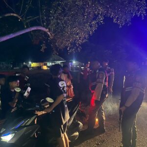 UNIT PATMOR SAT SAMAPTA POLRES DOMPU GELAR PATROLI KRYD CIPTA KONDISI DI WILAYAH KOTA DOMPU