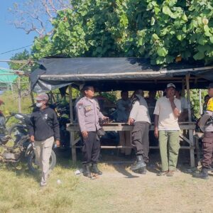 Polsek Monta, Menggelar Patroli Tempat Wisata Pantai Di wilayah Selatan Kecamatan Monta