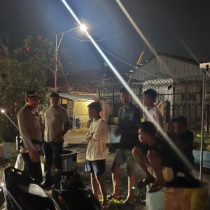 PAMAPTA I POLRES DOMPU GELAR PATROLI MALAM GUNA CIPTAKAN SITUASI KAMTIBMAS YANG KONDUSIF