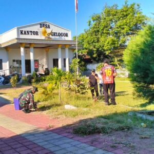Sinergi TNI dan Pemerintah Desa Percantik Lingkungan Kantor