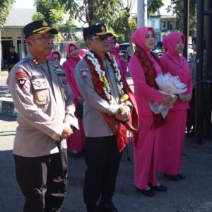 Kunker di Sumbawa Barat, Kapolda NTB Ajak Personel Hadirkan Solusi bagi Masyarakat