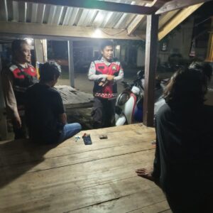 Jaga Kondusivitas Wilayah, Polisi Sampaikan Pesan Kamtibmas kepada Warga Sekongkang Bawah