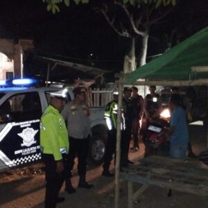 Ciptakan Sitkamtimas Yang Aman di Malam Hari, Piket Gabungan Fungsi Polres Bima Kabupaten Gelar Patroli Humanis