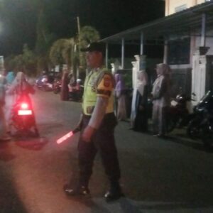 Bhabinkamtibmas Desa Goa Amankan Resepsi Warga, Situasi Berlangsung Aman dan Lancar