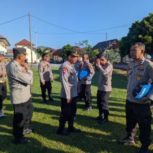 Kapolres Sumbawa Barat Pimpin Apel Pagi, Tekankan Disiplin dan Profesionalisme Anggota