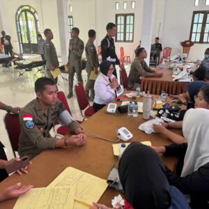 Meriahkan HUT Bhayangkara ke-80, Personel Damai Cartenz Partisipasi Dalam Giat Donor Darah di Polres Nabire