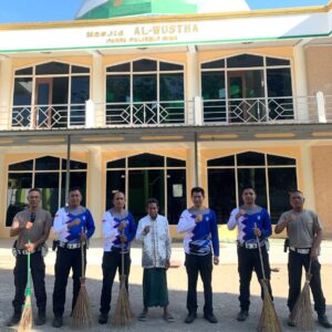 Memakmurkan Masjid, Jum’at menyapa Satlantas Polres Bima Kabupaten Gelar Bhakti Religi