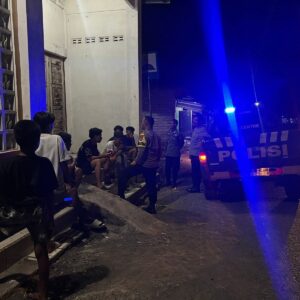 POLSEK KEMPO INTENSIFKAN PATROLI BLUE LIGHT, JAGA KAMTIBMAS TETAP KONDUSIF