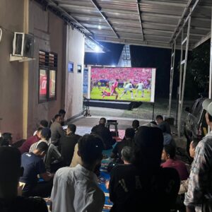 Nobar World Cup 2026 di Polsek Kediri Jaga Kamtibmas Lombok Barat