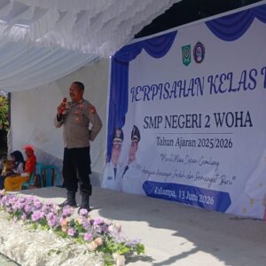 Hadiri Tasyukuran dan Pelepasan Kelas IX SMPN 2 Woha Ini Pesan Kapolsek Woha