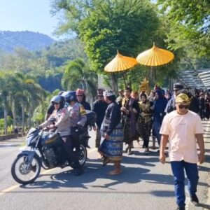 Polsek Taliwang Kawal dan Amankan Tradisi Nyongkolan Adat Sasak, Kegiatan Berlangsung Aman dan Tertib