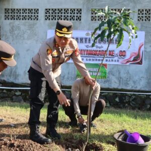 Sambut Hari Bhayangkara ke-80, Polres Lombok Barat Gelar Aksi Indonesia Asri