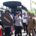 Sikat Habis Peredaran Narkoba, Polres Sumbawa Gerebek Kampung Rawan Narkoba di Moyo Hilir