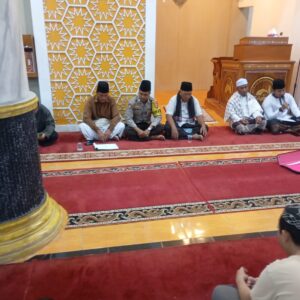 Bhabinkamtibmas Desa Maluk Hadiri Istighosah Akbar Sambut Tahun Baru Islam 1 Muharram 1448 H