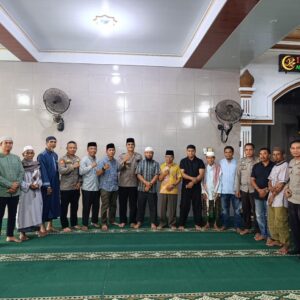 POLRES DOMPU GELAR MUSYAWARAH BERSAMA TOKOH MASYARAKAT DESA O’O, PERKUAT KOMITMEN JAGA KAMTIBMAS PASCA AKSI PEMBLOKIRAN JALAN