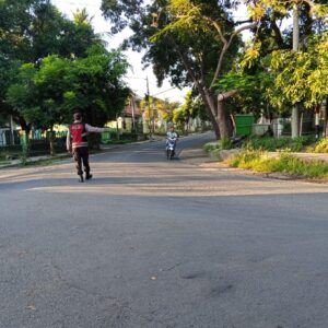 Jaga Keselamatan Warga, Personil Polsek Bayan Gelar ‘Rawan Pagi’ di Jalur Tanjung-Bayan