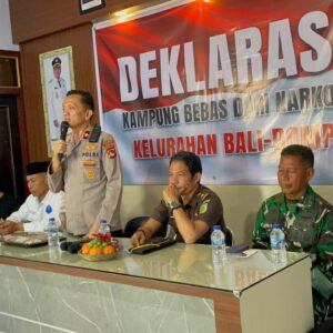 DALAM RANGKA MENYAMBUT HUT BHAYANGKARA SAT RESNARKOBA POLRES DOMPU DEKLARASIKAN KAMPUNG BEBAS NARKOBA