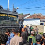 RESPON CEPAT POLSEK DOMPU DAN TIM GABUNGAN BERHASIL PADAMKAN KEBAKARAN RUMAH WARGA DI KELURAHAN BALI I