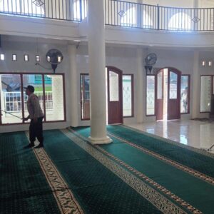 Memakmurkan Tempat Ibadah, Polsek Woha Gelar Bhakti Religi Menjelang Peringatan Hari Bhayangkara ke-80 di Masjid Nurul Yaqin