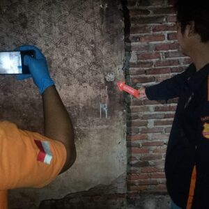 Satu Unit Rumah Terbakar di Desa Sie, Tim Inafis Satreskrim Polres Bima Lakukan Olah TKP
