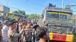 RESPON CEPAT POLSEK DOMPU DAN TIM GABUNGAN BERHASIL PADAMKAN KEBAKARAN RUMAH WARGA DI KELURAHAN BALI I