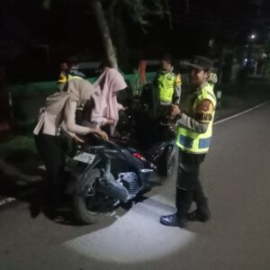 Polsek Taliwang Intensifkan KRYD, Ciptakan Situasi Kamtibmas Tetap Kondusif di Sumbawa Barat