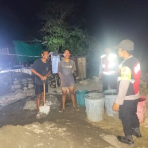 Patroli Dialogis Polsek Sekongkang, Polisi Imbau Remaja Hindari Balap Liar dan Warga Waspada Karhutla