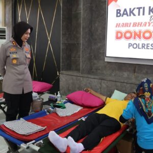Sambut Hari Bhayangkara Ke-80, Polres Sumbawa Gelar Bakti Kesehatan Donor Darah