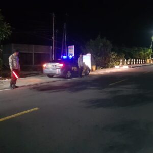 Patroli Strong Point Presisi Polri Polsek Gangga Terangi Jalan Gangga-Bayan