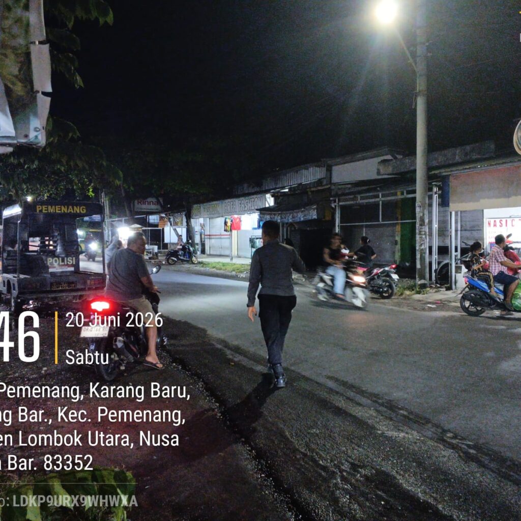 Patroli Strong Point Polsek Pemenang Jaga Simpang Empat Pelabuhan Bangsal, Suasana Kondusif