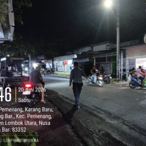 Patroli Strong Point Polsek Pemenang Jaga Simpang Empat Pelabuhan Bangsal, Suasana Kondusif