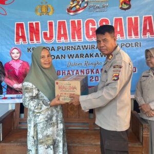 Wujud Penghormatan di Hari Bhayangkara Ke-80, Polres Bima Kabupaten Gelar Anjangsana ke Purnawirawan dan Warakawuri Polri