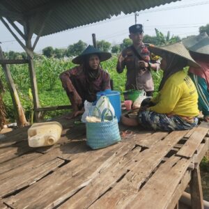 Bhabinkamtibmas Polsek Tuban Sambang Petani, Perkuat Sinergi dan Dukung Ketahanan Pangan