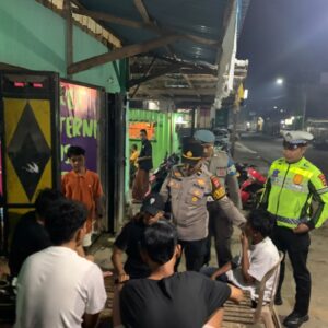 Patroli Rinjani Presisi Polres Dompu Intensifkan Pengamanan Malam, Wujudkan Situasi Kamtibmas yang Aman dan Kondusif