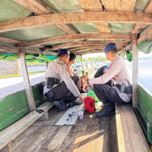 Jaga Keamanan di Jalur Laut, Satpolairud Polres Bima Kabupaten Pertebal Patroli Rutin Perairan